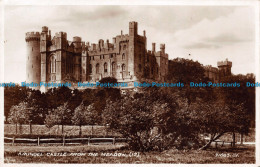 R106746 Arundel Castle From The Meadow. Valentine. No 31085. RP - Welt