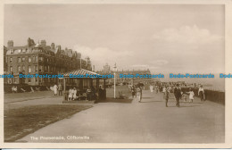 R106754 The Promenade. Cliftonville. RP. 1935 - Welt