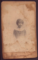 Photo CDV ( 10.5 X 6 Cm )  " Jeune Femme, Robe Col Dentelle " - Anciennes (Av. 1900)