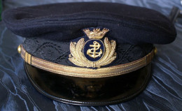 ITALY, ITALIAN NAVY OFFICER STRAPS, SCARF, AND CAP - Helme & Hauben