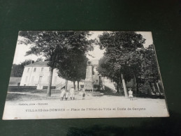B1/366- Place De L'hôtel De Ville Et école Des Garçons - Villars-les-Dombes
