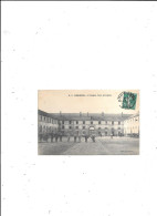 CARTE POSTALE 60 COMPIEGNE DRAGON COUR PRINCIPLE VOYAGEE - Compiegne