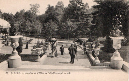 VITTEL ( 88 ) - Escalier De L'Hôtel De L'Etablissement - Vittel