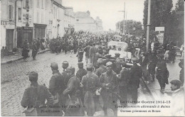 GUERRE 14/18 - Prisonniers Allemands à REIMS - War 1914-18