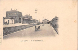 02 . N°50765 . Chauny . La Gare . Vue Interieure . Train - Chauny