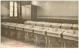 02.HIRSON.n°16567.ECOLE PRIMAIRE SUPERIEURE PROFESSIONNELLE.UN COIN DES LAVABOS - Hirson