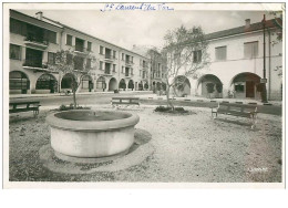 06.SAINT LAURENT DU VAR.n°13866.EN COIN DU NOUVEAU VILLAGE.CPSM - Saint-Laurent-du-Var