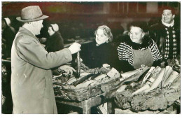 06.NICE.n°23706.LE MARCHE AUX POISSONS DE LA PLACE SAINT FRANCOIS.CPSM - Mercadillos