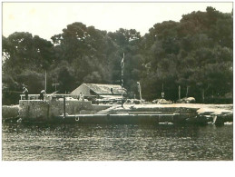 06 .n°39770 . Ile Ste Marguerite.bar Restaurant A La Guerite . Cpsm 15 X 10 Cm . - Cannes