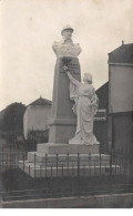 08 .n°108183 . Carignan . Carte Postale Photo .monument Aux Morts . - Sonstige & Ohne Zuordnung