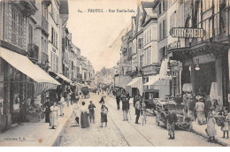 10 .n° 106890 . Troyes .voiture .rue Emile Zola . - Troyes