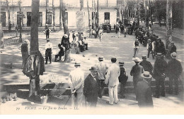 03 . N°105659 .vichy . Jeux De Boules . - Vichy