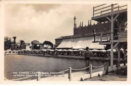 06 - CANNES - SAN30224 - Le Palm Beach - Casino D'été - La Piscine - CPSM 14X9 Cm - Cannes