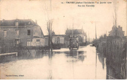 10 - TROYES - SAN23892 - Pendant Les Inondations 22 Janvier 1910 - Rue Des Tauxelles - Troyes