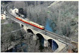 12 - LAGUEPIE - SAN23300 - Autorail Franchissant L'Aveyron Près De La Gare - Train - CPSM 15X10,5 Cm - Sonstige & Ohne Zuordnung