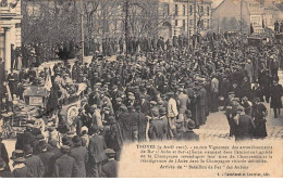 10.AM18129.Troyes.Grève.Manifestation Des Vignerons Champenois De L'Aube.Arrivée Du "Bataillon De Fer" Des Aubois - Troyes
