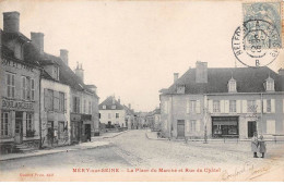 10 - MERY SUR SEINE - SAN32915 - La Place Du Marché Et Rue Du Châtel - Autres & Non Classés