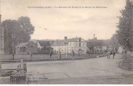 10 - VAUCHASSIS - SAN58137 - Le Bureau De Poste Et La Route De Bercenay - Other & Unclassified