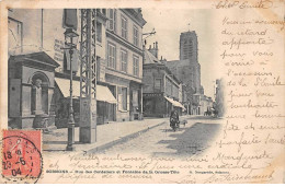 02 - SOISSONS - SAN38510 - Rue Des Cordeliers Et Fontaine De La Grosse Tête - Soissons