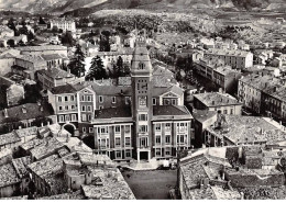 07 . N°sac10114 . PRIVAS . Hotel De Ville Vue De Face N°21 . En Avion Au Dessus De . Cpsm 10X15 Cm . Lapie - Privas