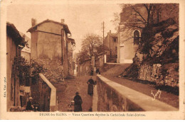 04-AM21553.Digne Les Bains.Vieux Quartiers Derrière La Cathédrale Saint Jérôme - Digne