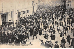 02 - SOISSONS - SAN45797 - Congrès Diocésain - 13 Octobre 1912 - Les Drapeaux Des Sociétés - Soissons