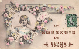 03 - VICHY - SAN45837 - Un Souvenir De Vichy - Vichy