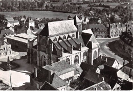 10 . N°sac10195 . Chaource . Vue Aérienne De L'église N°4 . En Avion Au Dessus De . Cpsm 10X15 Cm . Lapie - Chaource