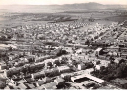 13 . N°kri10191 . Miramas.vue ^panoramique Aerienne Sur Le Centre . N°23837 A. Edition Combier . Cpsm 10X15 Cm . - Autres & Non Classés