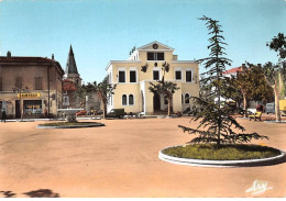 13 . N° Kri10211 . Berre .la Mairie  . N° . Edition Tardy. Cpsm 10X15 Cm . - Autres & Non Classés