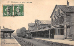 02 - SOISSONS - SAN47133 - La Gare - Les Quais - Train - Soissons