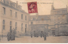 02 - SOISSONS - SAN50152 - La Relève De La Garde - Soissons