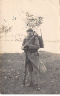12 - N°86986 - Camp Du LARZAC 1924 - Militaire Avec Son Paquetage - Carte Photo - Other & Unclassified