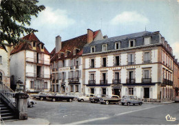 03 . N° Kri11271 . Bourbon L'archambault . Hotel Montespan Talleyrand .n°ci 4001 . Edition Combier . Cpsm 10X15 Cm . - Bourbon L'Archambault
