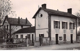 03 - SAN62628 - VAUX - Maison D'Ecole - CPSM 14x9 Cm - Other & Unclassified