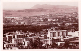 83 - Var -   TOULON -  Les Casernes Sainte Anne Et La Rade - Toulon