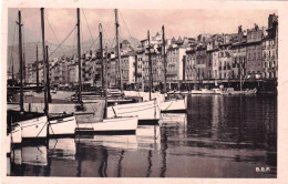 83 - Var -   TOULON -  Le Port Et Les Quais - Toulon