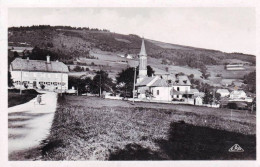 68 - Haut Rhin -  AUBURE -  L église Catholique - Ecole - Mairie - Sonstige & Ohne Zuordnung