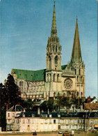 CHARTRES - Place Châtelet Et La Cathedrale - Chartres