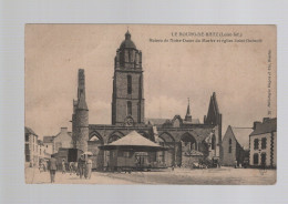 CPA - 44 - Le Bourg-de-Batz - Ruines De Notre-Dame Du Murier Et Eglise Saint-Guénolé - Animée - Circulée - Batz-sur-Mer (Bourg De B.)