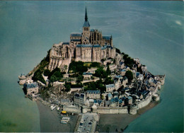 Le MONT-SAINT- MICHEL - Vue Aérienne - Le Mont Saint Michel