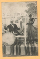 0065  CPA  CONTREXEVILLE (Vosges) JAZZ BAND - Mme Et M. A. MICHELET  - Concerts Fêtes De Familles Noces Banquets  ++++ - Contrexeville