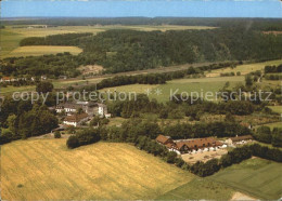 72225883 Herstelle Weser Abtei Vom Hl Kreuz Klosterhof Fliegeraufnahme Herstelle - Beverungen