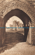R108140 Ludlow Castle Gateway. Frith - Wereld