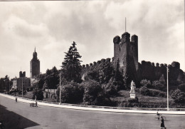 Castelfranco Veneto Lato Nord Del Castello E Monumento Al Giorgione - Autres & Non Classés