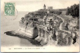 17 MESCHERS - Les Grottes Et La Falaise - Andere & Zonder Classificatie