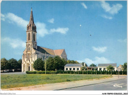 AAWP8-49-0704 - Saint-Sylvain-d'Anjou - L'Eglise Et L'école - Angers