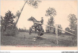 AAWP4-49-0341 - SAUMUR - Résistance D'une Barrière Des Champs à La Ronde - Saumur