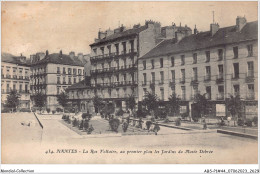 ABSP1-44-0051 - NANTES - La Rue Voltaire-Au Premier Plan Les Jardins Du Musee Dobree - Nantes