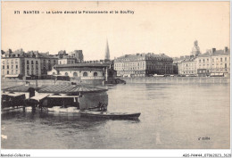 ABSP4-44-0297 - NANTES - La Loire Devant La Poisonnerie Et Le Bouffay - Nantes